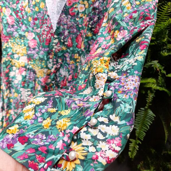 Vintage 80s Victorian Floral Dress with Lace Size Small Handmade 36" Bust - Picture 6 of 16